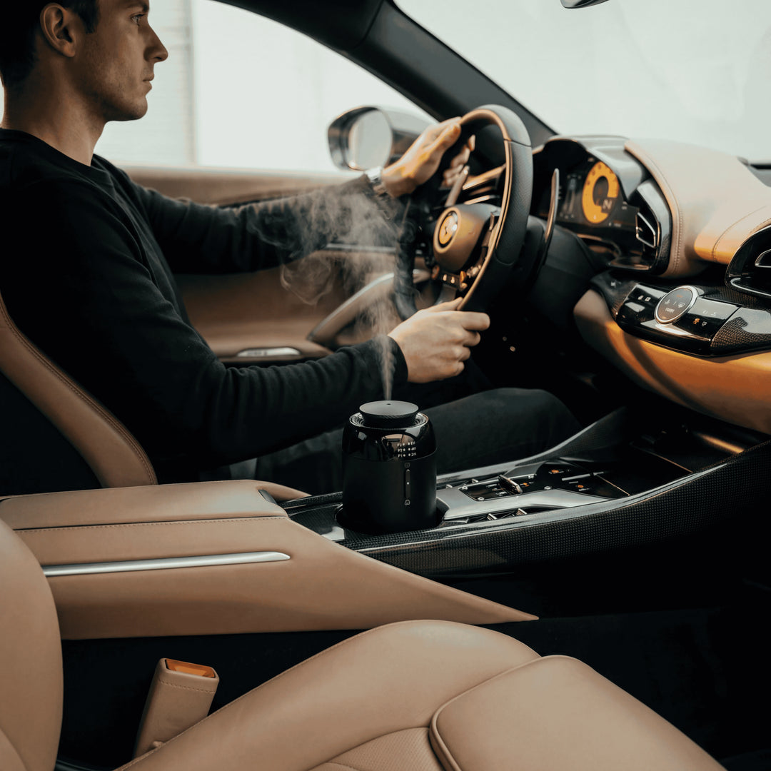 Aro-Car Diffuser Bundle (Diffuser + 2x20ml Scents)